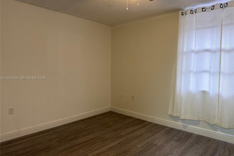 Copropriété à louer à Davie, Floride: 2 chambres, 128.67 m2 № 2042216 - photo 17