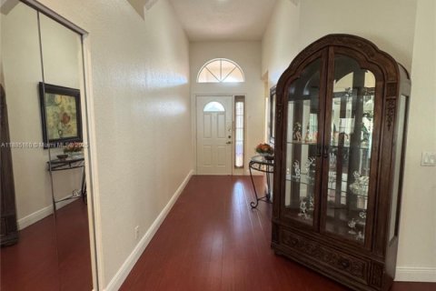 House in Boca Raton, Florida 3 bedrooms, 173.17 sq.m. № 1930627 - photo 3