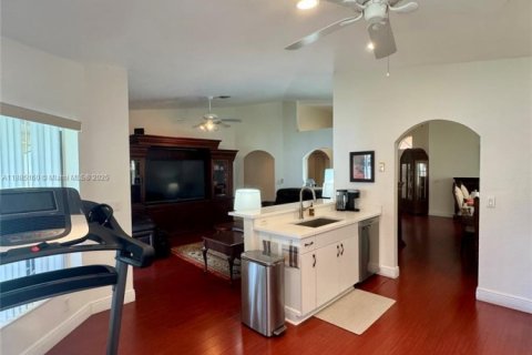 House in Boca Raton, Florida 3 bedrooms, 173.17 sq.m. № 1930627 - photo 7