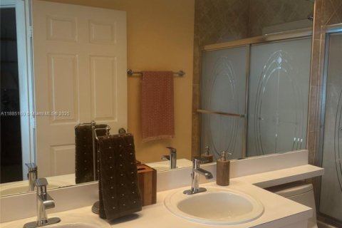 House in Boca Raton, Florida 3 bedrooms, 173.17 sq.m. № 1930627 - photo 19