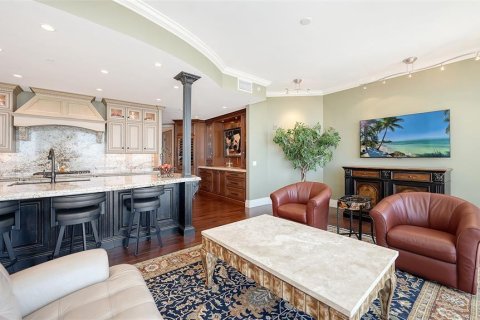 Condo in Sarasota, Florida, 4 bedrooms  № 1409656 - photo 23