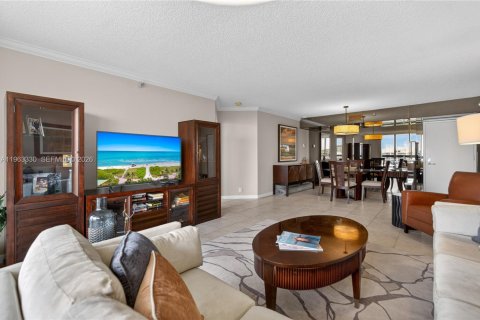 Condo in Aventura, Florida, 2 bedrooms  № 2028706 - photo 5
