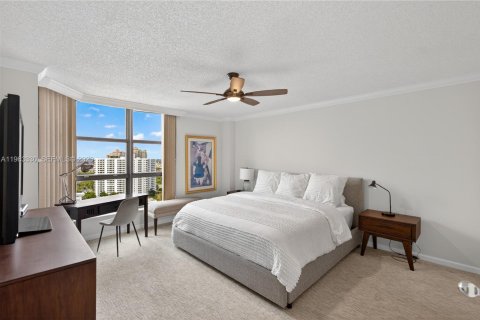 Condo in Aventura, Florida, 2 bedrooms  № 2028706 - photo 11