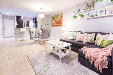 Copropriété à louer à Miami, Floride: 1 chambre, 66.15 m2 № 1892261 - photo 15