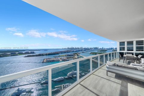 Copropriété à vendre à Miami Beach, Floride: 3 chambres, 305.09 m2 № 1982667 - photo 1