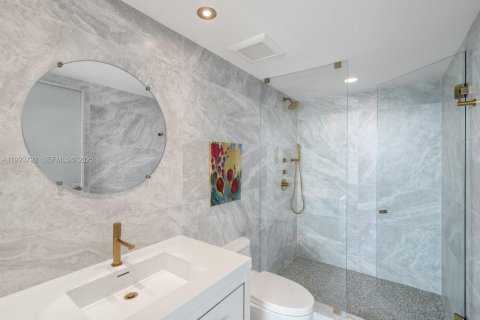 Copropriété à vendre à Miami Beach, Floride: 3 chambres, 305.09 m2 № 1982667 - photo 27