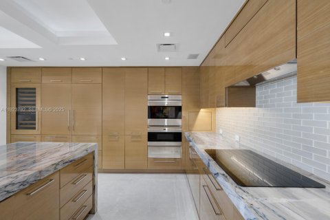 Copropriété à vendre à Miami Beach, Floride: 3 chambres, 305.09 m2 № 1982667 - photo 12