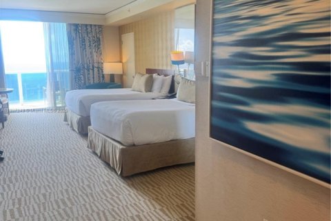 Condo in Sunny Isles Beach, Florida, 2 bedrooms  № 2014583 - photo 19