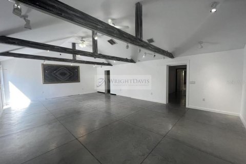 Casa en alquiler en Saint Petersburg, Florida, 1 dormitorio, 243.78 m2 № 2390974 - foto 7