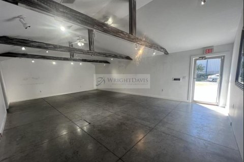 Casa en alquiler en Saint Petersburg, Florida, 1 dormitorio, 243.78 m2 № 2390974 - foto 6