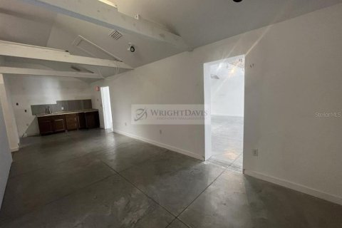 Casa en alquiler en Saint Petersburg, Florida, 1 dormitorio, 243.78 m2 № 2390974 - foto 8