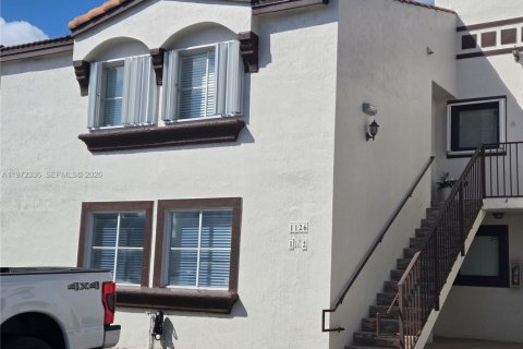 Кондоминиум с 3 спальнями в Майами, Флорида № 2033158