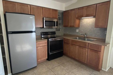 Condo in Port Charlotte, Florida, 1 bedroom  № 1843549 - photo 4