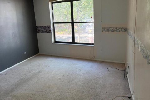 Condo in Lauderhill, Florida, 1 bedroom № 2188086 - photo 6