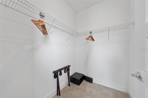 Townhouse in Four Corners, Florida 3 bedrooms, 154.12 sq.m. № 2214761 - photo 28
