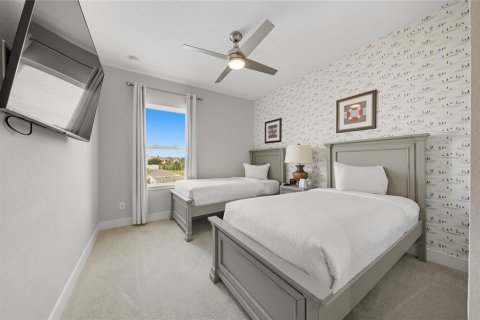 Townhouse in Four Corners, Florida 3 bedrooms, 154.12 sq.m. № 2214761 - photo 22