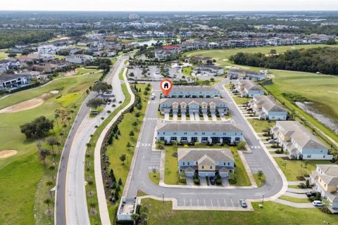 Townhouse in Four Corners, Florida 3 bedrooms, 154.12 sq.m. № 2214761 - photo 7