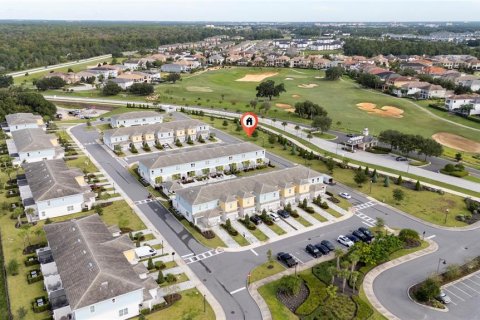 Townhouse in Four Corners, Florida 3 bedrooms, 154.12 sq.m. № 2214761 - photo 4