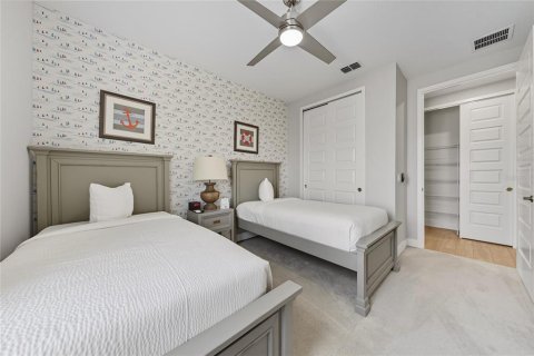 Townhouse in Four Corners, Florida 3 bedrooms, 154.12 sq.m. № 2214761 - photo 23