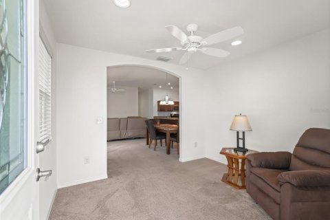 Casa en venta en The Villages, Florida, 2 dormitorios, 116.87 m2 № 1784825 - foto 5
