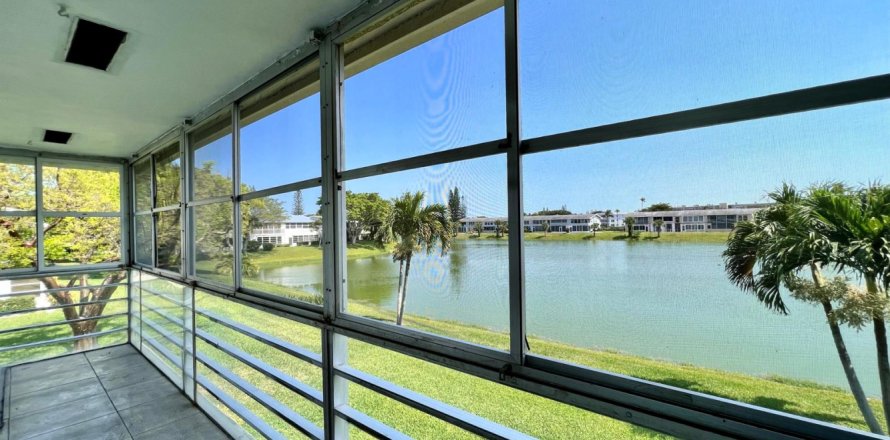 Condo à West Palm Beach, Floride, 2 chambres № 2175514