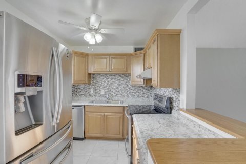Copropriété à vendre à West Palm Beach, Floride: 2 chambres, 74.14 m2 № 2175514 - photo 3
