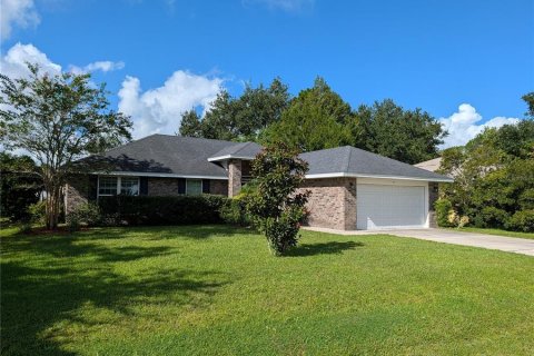 Villa ou maison à Palm Coast, Floride 4 chambres, 163.04 m2 № 2342629