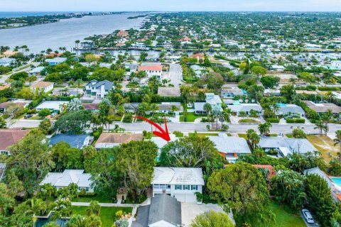 Casa en alquiler en West Palm Beach, Florida, 3 dormitorios, 154.59 m2 № 1139143 - foto 1
