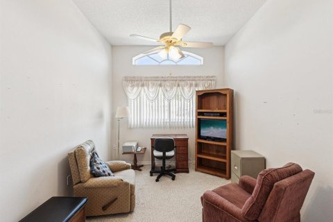 Casa en venta en New Port Richey, Florida, 2 dormitorios, 123.84 m2 № 1616123 - foto 17