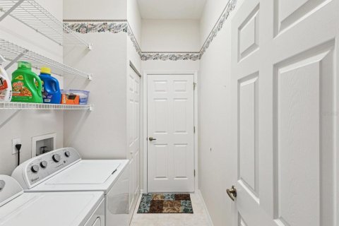 Casa en venta en New Port Richey, Florida, 2 dormitorios, 123.84 m2 № 1616123 - foto 24