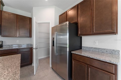 Casa en alquiler en Davenport, Florida, 5 dormitorios, 222.59 m2 № 1826785 - foto 9
