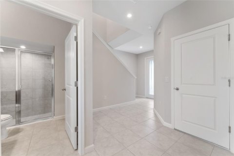Casa en alquiler en Davenport, Florida, 5 dormitorios, 222.59 m2 № 1826785 - foto 4