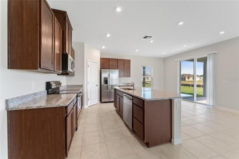 Casa en alquiler en Davenport, Florida, 5 dormitorios, 222.59 m2 № 1826785 - foto 8