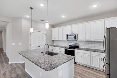 Casa en venta en Bradenton, Florida, 4 dormitorios, 217.39 m2 № 1918553 - foto 17