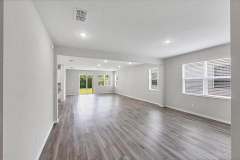 Casa en venta en Bradenton, Florida, 4 dormitorios, 217.39 m2 № 1918553 - foto 10