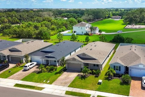 House in Bradenton, Florida 4 bedrooms, 217.39 sq.m. № 1918553 - photo 4