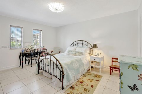 Condo in Coral Gables, Florida, 2 bedrooms  № 1794056 - photo 7
