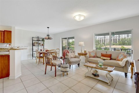 Condo in Coral Gables, Florida, 2 bedrooms  № 1794056 - photo 3