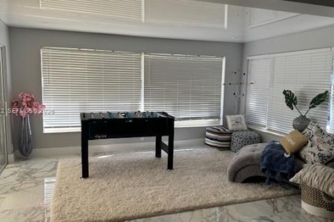 Villa ou maison à louer à Oakland Park, Floride: 3 chambres, 160.26 m2 № 2027763 - photo 8