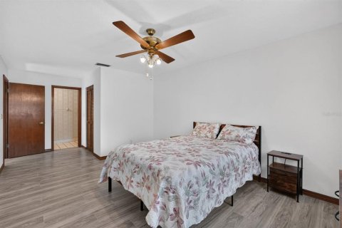 Townhouse in New Smyrna Beach, Florida 2 bedrooms, 158.49 sq.m. № 2156042 - photo 25