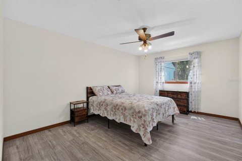 Townhouse in New Smyrna Beach, Florida 2 bedrooms, 158.49 sq.m. № 2156042 - photo 24