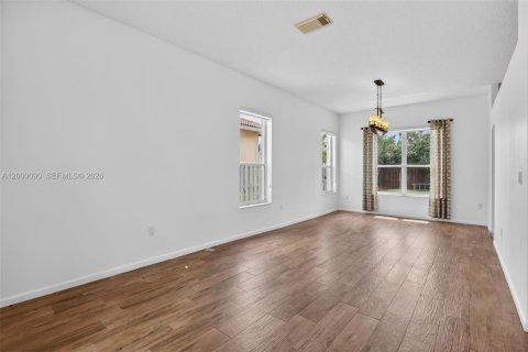 Купить виллу или дом в Пемброк-Пайнс, Флорида 5 спален, 238.02м2, № 2066613 - фото 8