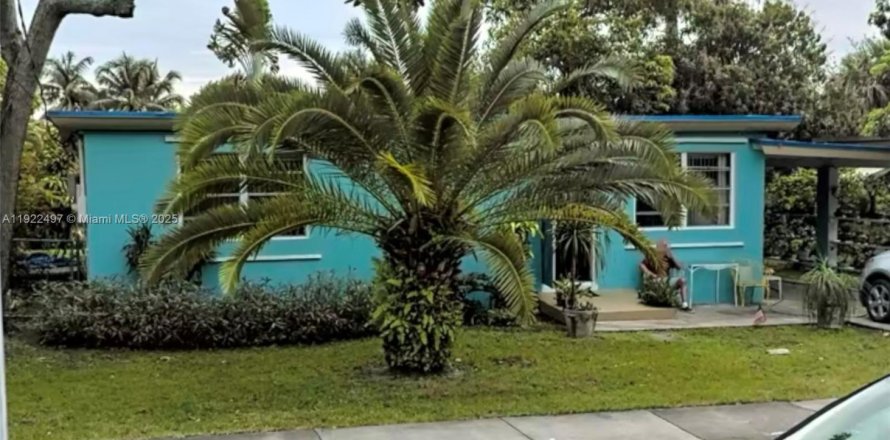Villa ou maison à Hallandale Beach, Floride 4 chambres, 161.65 m2 № 2018884