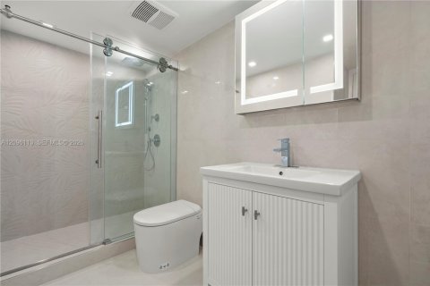 Copropriété à louer à Sunny Isles Beach, Floride: 2 chambres, 114.46 m2 № 2389966 - photo 6