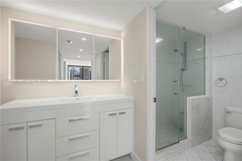 Copropriété à louer à Sunny Isles Beach, Floride: 2 chambres, 114.46 m2 № 2389966 - photo 7