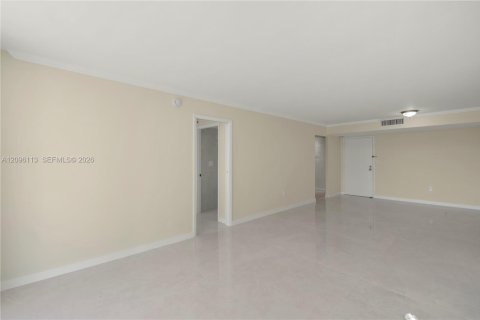 Copropriété à louer à Sunny Isles Beach, Floride: 2 chambres, 114.46 m2 № 2389966 - photo 16
