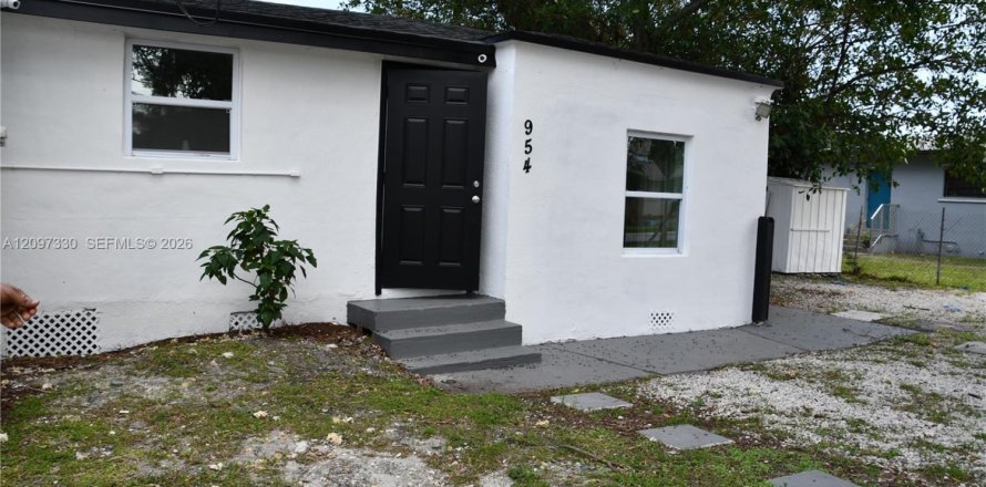 Villa ou maison à Miami, Floride 2 chambres, 55.74 m2 № 2389800