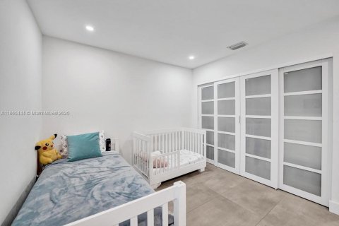 Casa en venta en Dania Beach, Florida, 5 dormitorios, 206.89 m2 № 2053544 - foto 28
