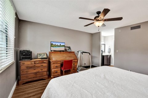 Condominio en venta en Coconut Creek, Florida, 2 dormitorios, 120.77 m2 № 2154080 - foto 24
