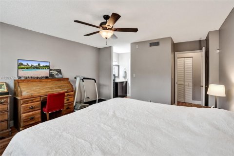 Condominio en venta en Coconut Creek, Florida, 2 dormitorios, 120.77 m2 № 2154080 - foto 25